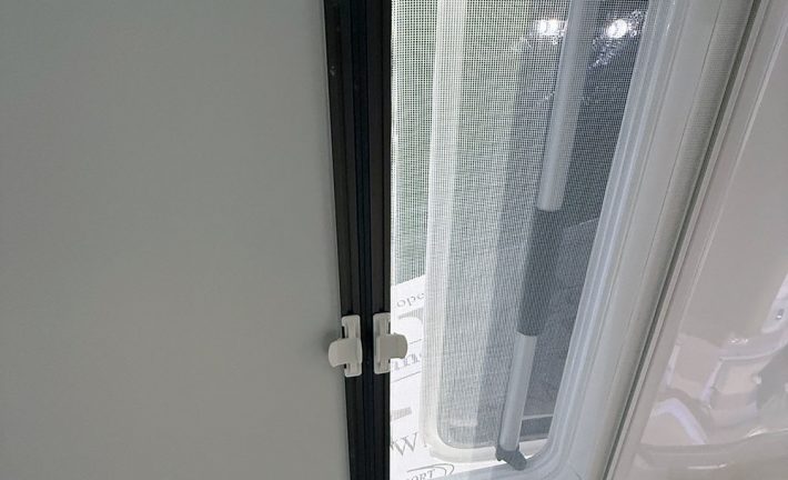 1400-Series-Screen-Shade
