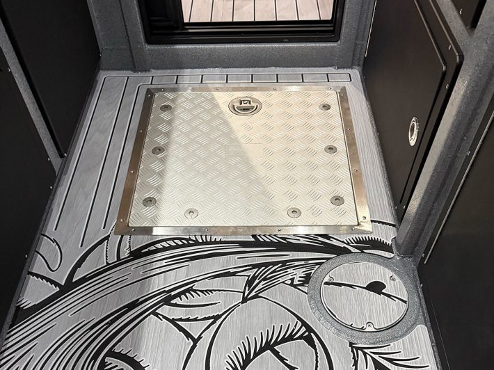 4000-Series-Tread-Plate---Installed