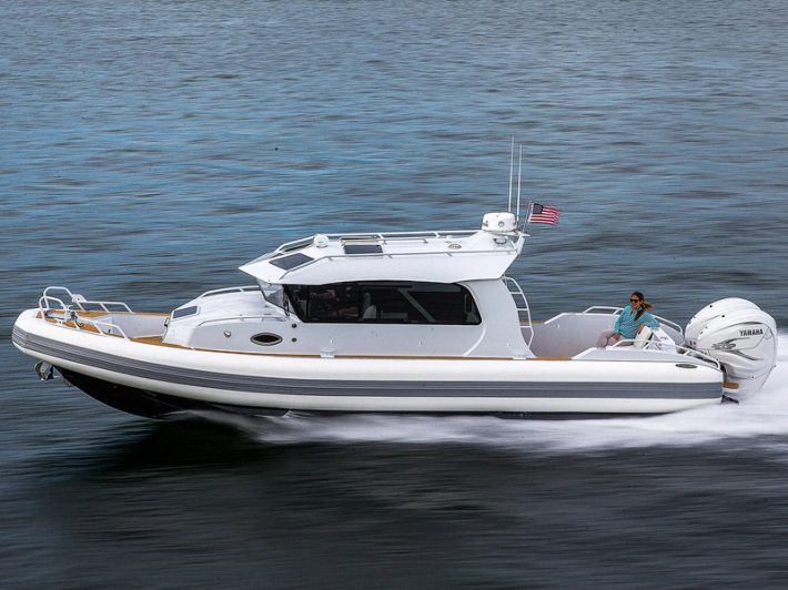 Voyager-Series-Life-Proof-Yachtline