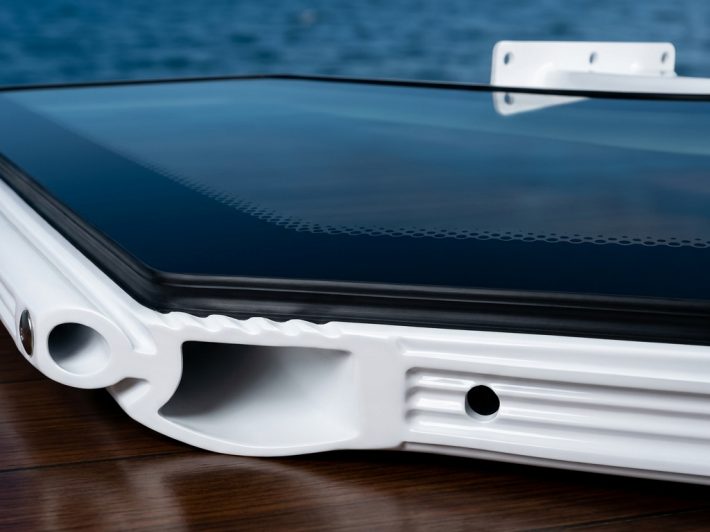 bomar-curved-windshield-4